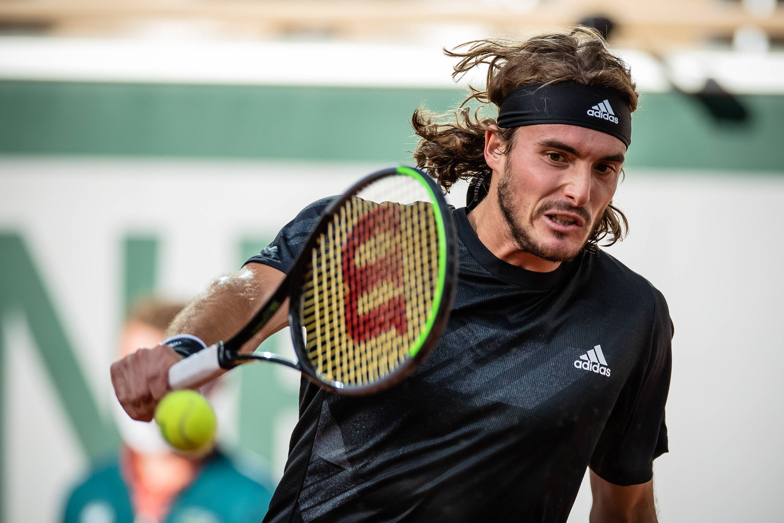 世界网球队绝杀英国网球队,西西帕斯爆发神勇的简单介绍 世界网球队绝杀英国网球队,西西帕斯爆发神勇的简单介绍