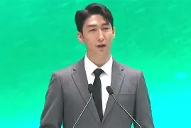 孟斯客场战胜对手,取得宝贵三分 孟斯客场战胜对手,取得宝贵三分