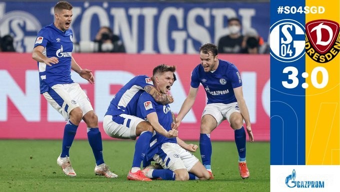 包含沙尔克04逆转战绩，三连胜开启连胜模式的词条