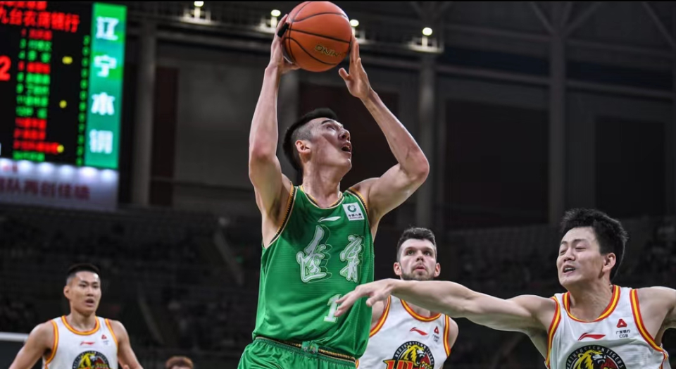 湖南队客场大胜,稳坐次席位置的简单介绍 湖南队客场大胜,稳坐次席位置的简单介绍