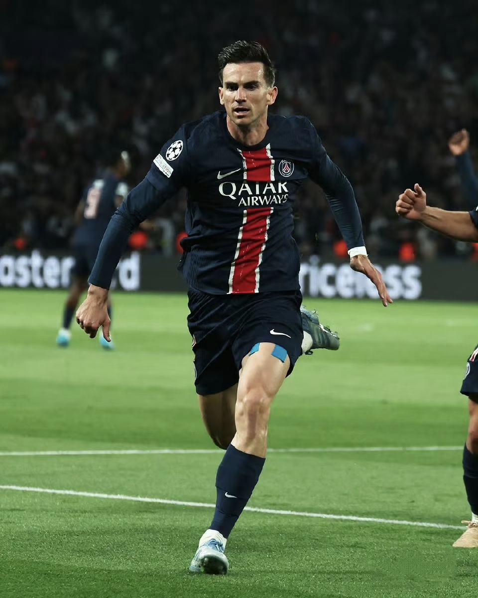 巴黎圣日耳曼后防铁桶阵型，挡住对手攻势的简单介绍