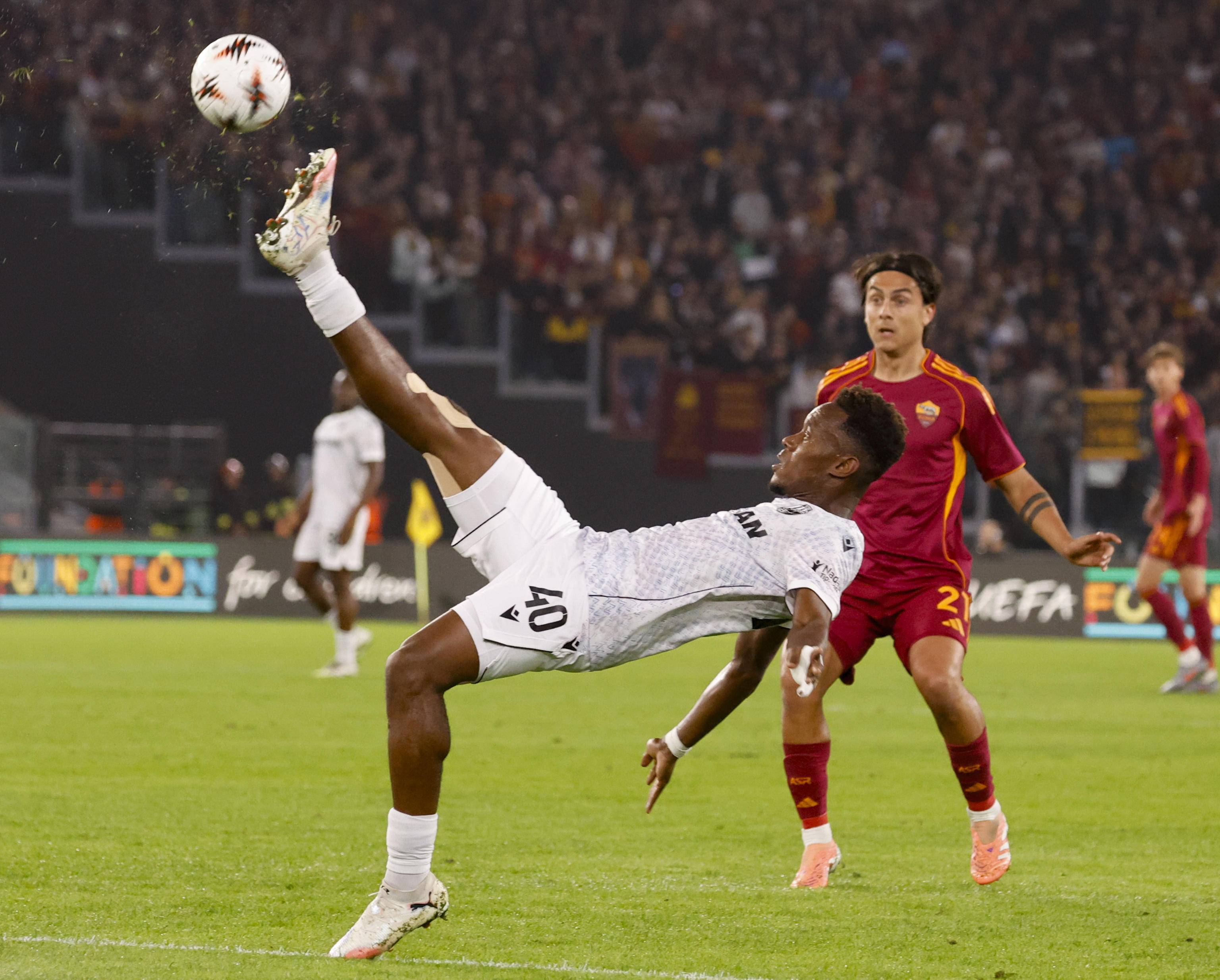 米兰体育网页版-包含罗马将展开欧冠比赛备战，豪夺胜利的词条